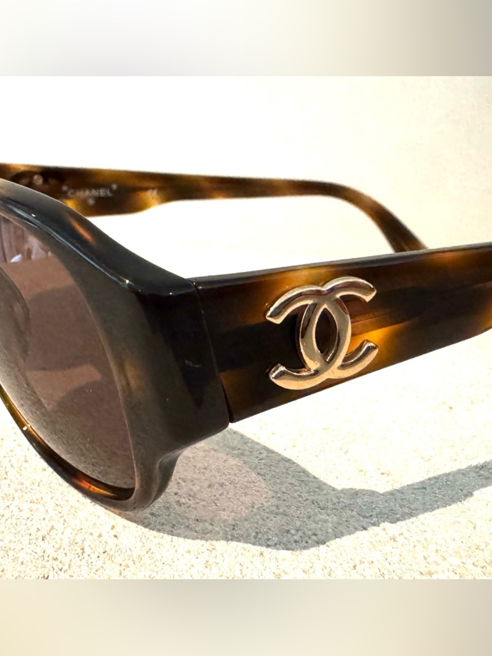 CHANEL Tortoiseshell CC Logo Sunglasses 01452 + Case & Cloth - Picture 3 of 8